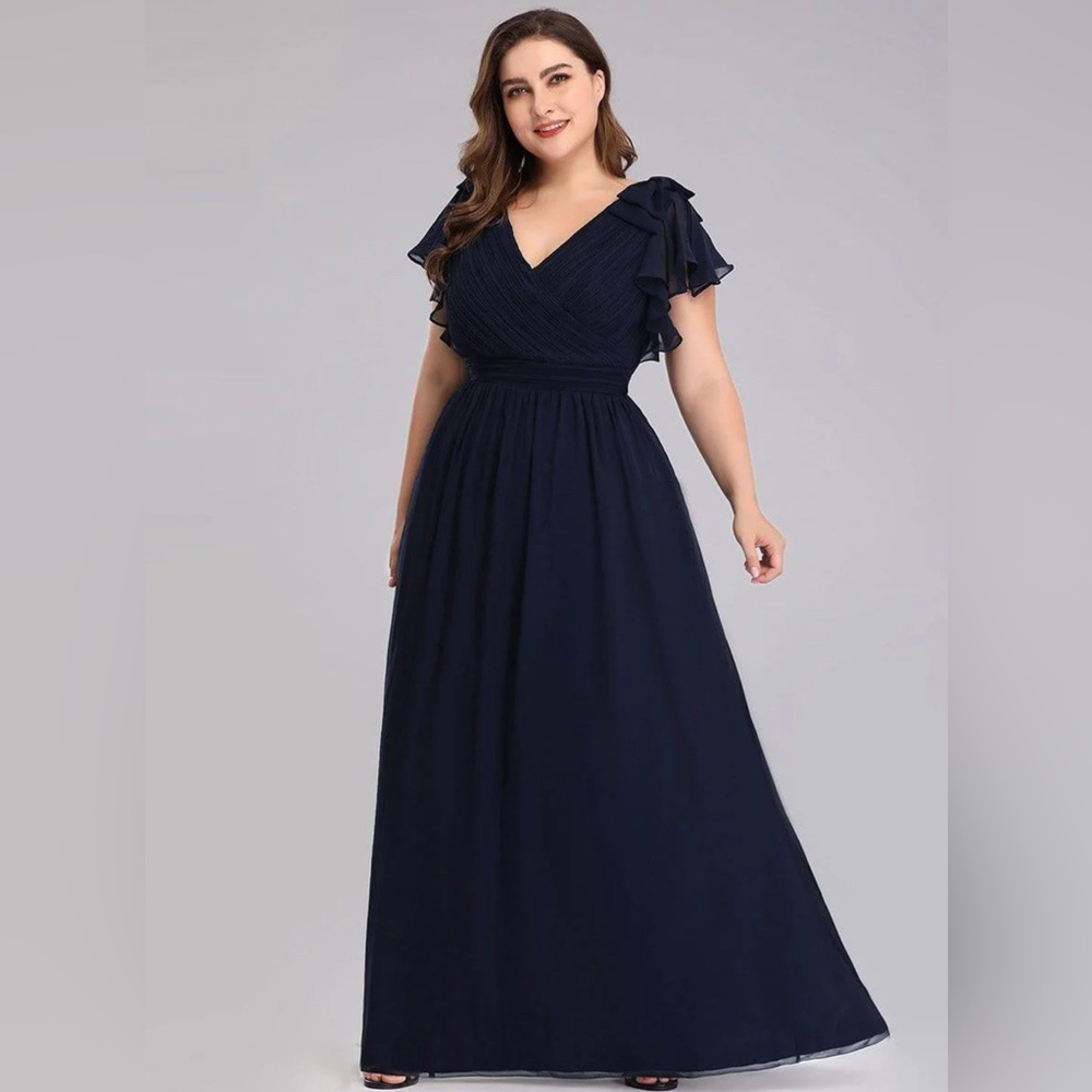 Plus Size Ruched Bodice Formal Evening Dresses with Ruffles Sleeves 22 NWT